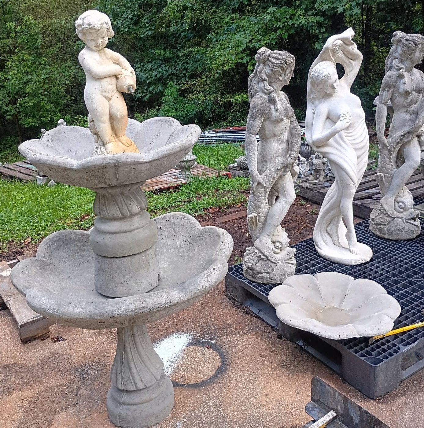 Cherub Shell Fountain